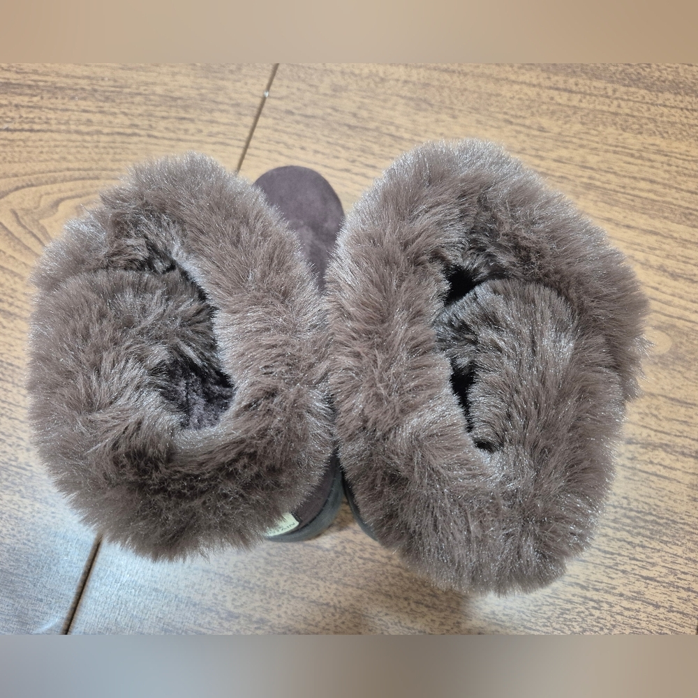 Like New! White Mountain Faux Suede And Fur Boots - Picture 9 of 9